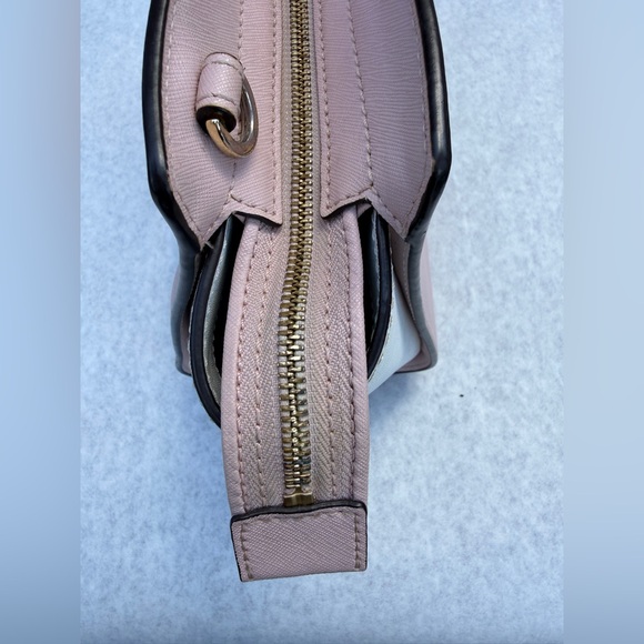 Michael Kors Selma Medium Satchel - Picture 12 of 15